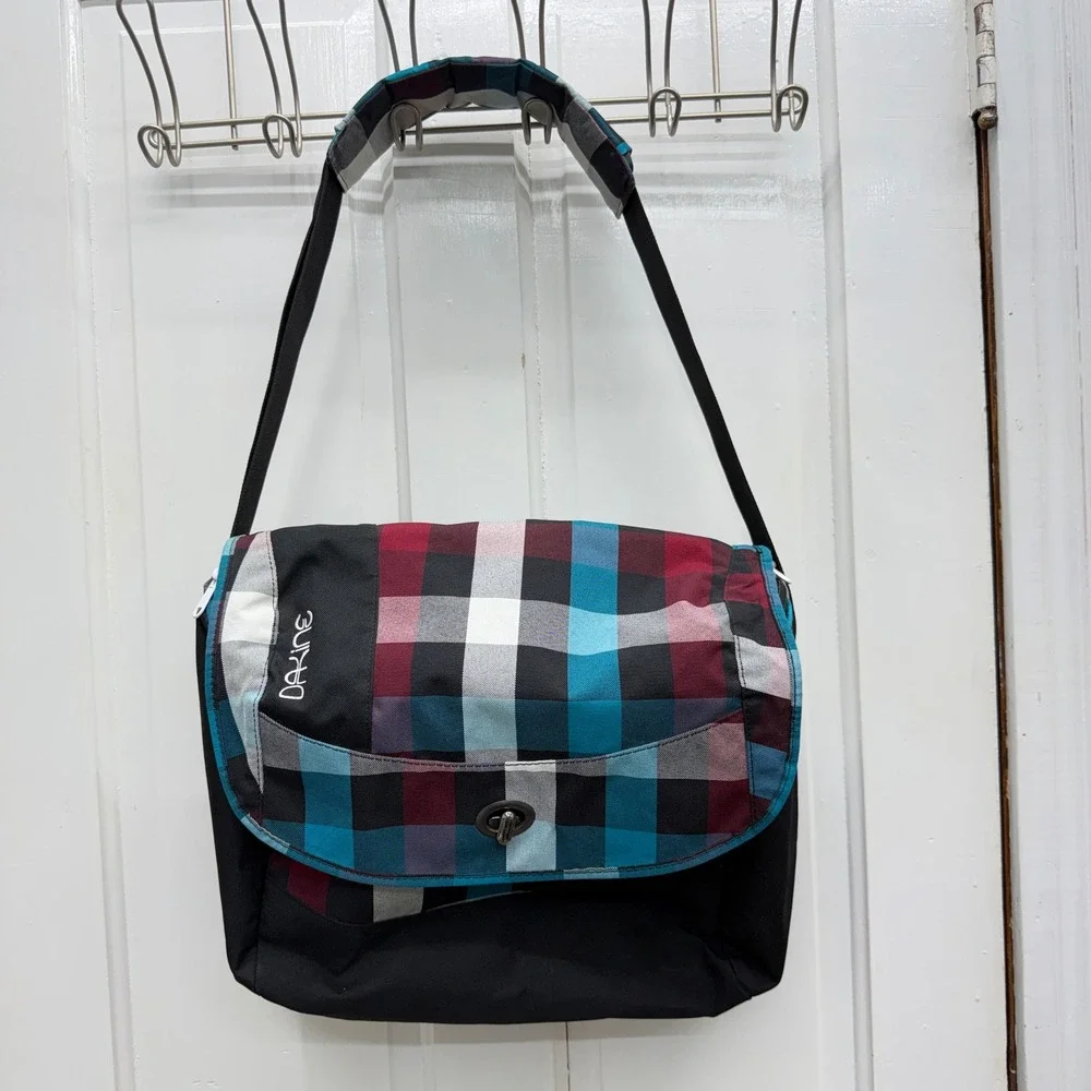 Dakine brooke messenger